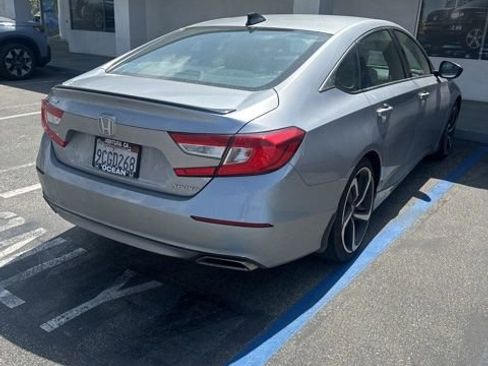 Used 2022 Honda Accord Sport image 11