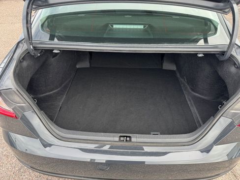 Used 2025 Toyota Camry LE image 29