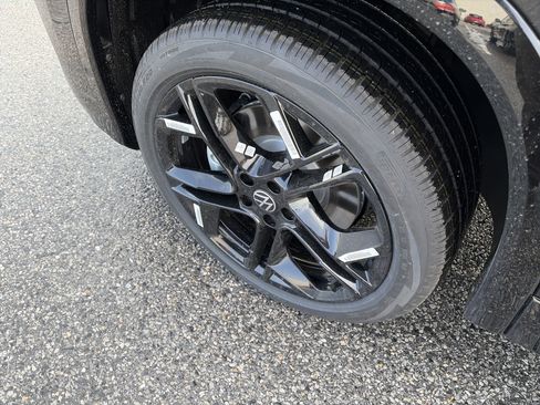 New 2026 Volkswagen Tiguan SE R-Line image 7