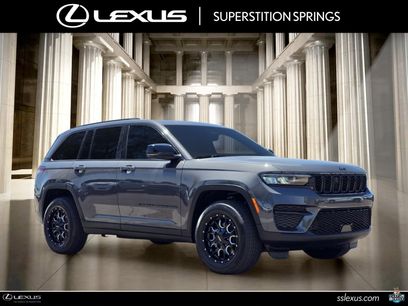 Used 2025 Jeep Grand Cherokee Altitude