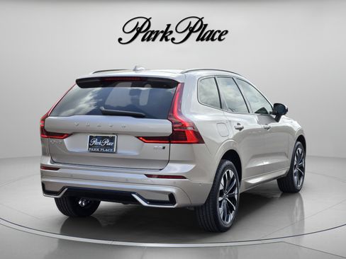 Used 2026 Volvo XC60 B5 Plus w/ Protection Package Premier AWD/4WD image 6