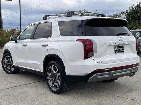 Certified 2025 Hyundai Palisade SEL image 4