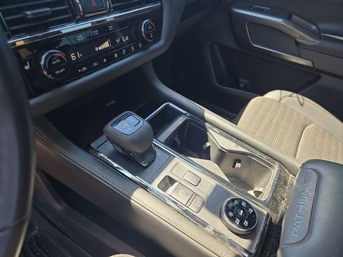 Used 2024 Nissan Pathfinder Rock Creek AWD/4WD image 13