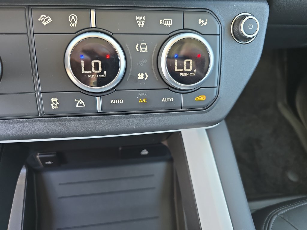 New 2026 Land Rover Defender 110 X-Dynamic SE AWD/4WD image 24