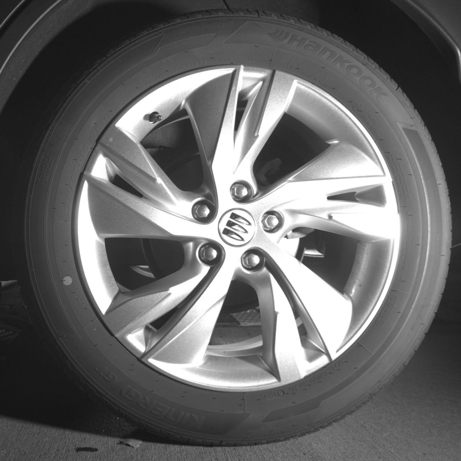 Used 2025 Buick Encore GX Preferred AWD/4WD image 16