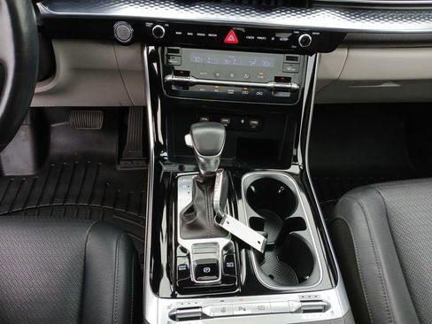 Used 2024 Kia Carnival SX Prestige image 36