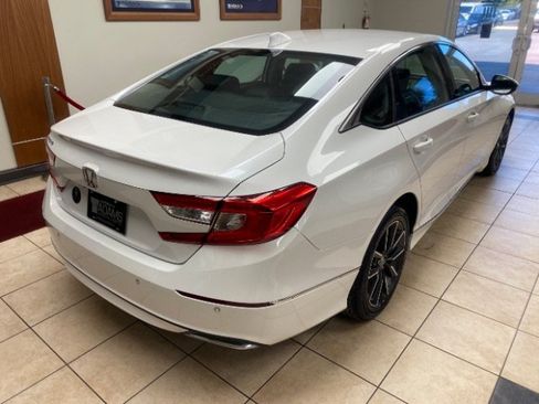 Used 2021 Honda Accord EX-L image 4