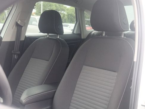 Used 2023 Volkswagen Jetta S FWD image 4