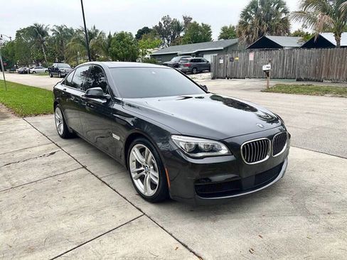 Used 2015 BMW 750i 750i 4dr Sedan image 4