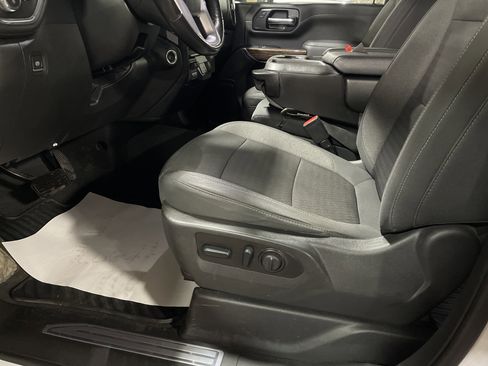 Used 2022 GMC Sierra 2500 SLE w/ SLE Convenience Package image 11
