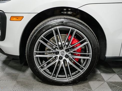 New 2026 Porsche Macan S image 40