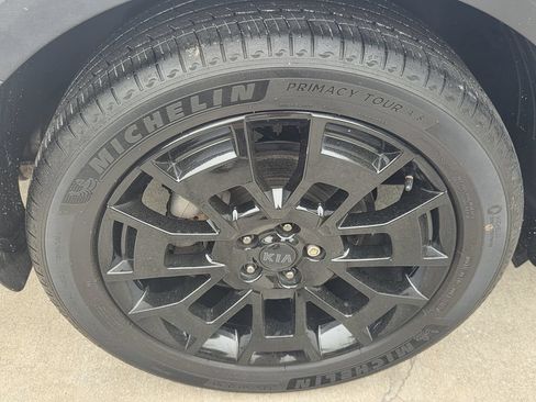 Used 2021 Kia Telluride SX w/ Nightfall Edition Package AWD/4WD image 11