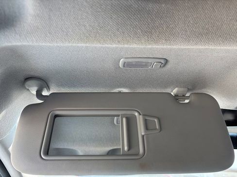 Used 2024 Hyundai Elantra Limited image 37