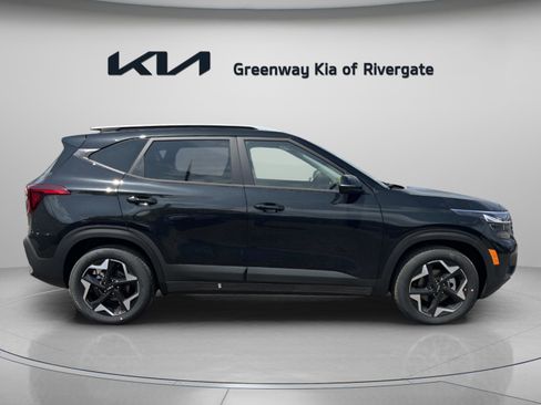 New 2026 Kia Seltos S FWD image 8