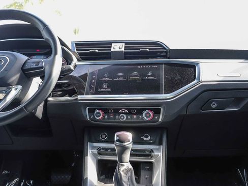 Used 2023 Audi Q3 2.0T Premium Plus w/ Premium Plus Package AWD/4WD image 14
