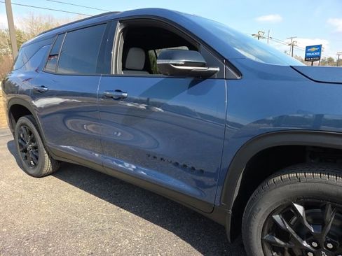 New 2026 Chevrolet Traverse LT image 10