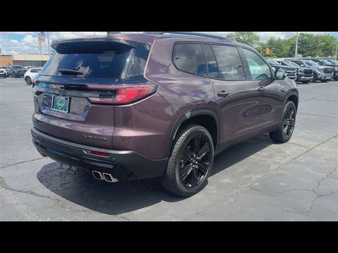 Certified 2024 GMC Acadia Elevation w/ Black Edition FWD image 8