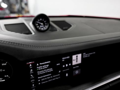 Used 2021 Porsche 911 Carrera S image 12