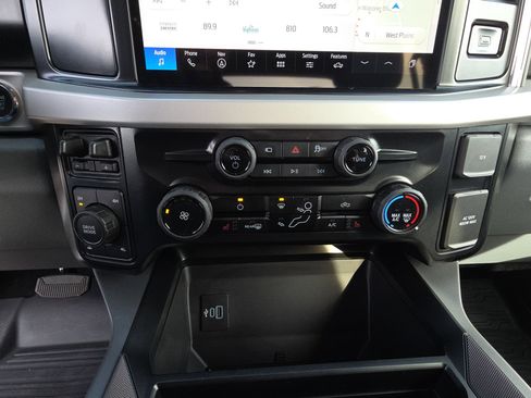 Used 2026 Ford F350 XLT w/ XLT Premium Package image 24