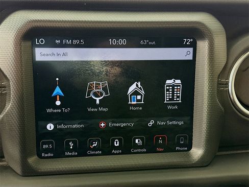 Used 2019 Jeep Wrangler Unlimited Sahara image 14