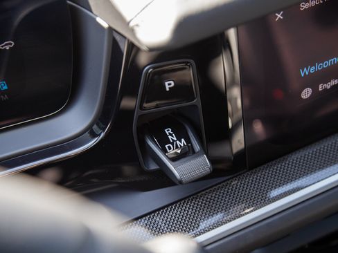 Certified 2025 Porsche Cayenne S AWD/4WD image 22