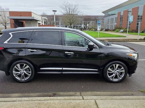 Used 2013 INFINITI JX35 AWD w/ Premium Pkg image 4