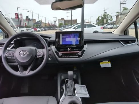 Used 2026 Toyota Corolla LE w/ LE Premium Package FWD image 12