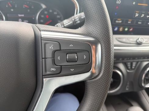 Used 2024 Chevrolet Blazer LT w/ Convenience Package FWD image 13