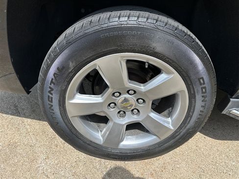 Used 2015 Chevrolet Tahoe LTZ AWD/4WD image 27