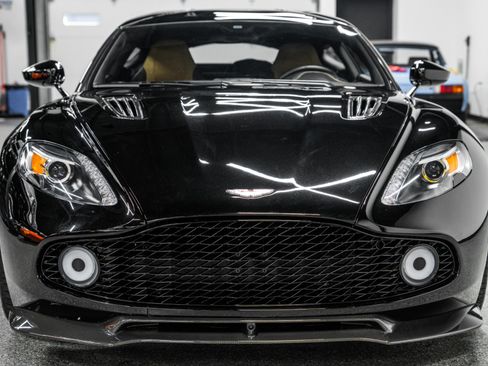 Used 2019 Aston Martin Vanquish Zagato RWD image 4
