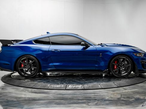 Used 2022 Ford Mustang Shelby GT500 w/ Carbon Fiber Track Pack image 17