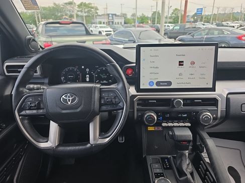 Used 2025 Toyota 4Runner TRD Sport Premium AWD/4WD image 14