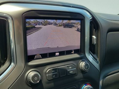 Used 2020 Chevrolet Silverado 1500 LT Trail Boss AWD/4WD image 17