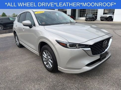 Used 2025 MAZDA CX-5 AWD 2.5 S w/ Preferred Package image 3