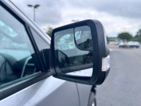 Used 2022 RAM 1500 Big Horn AWD/4WD image 14