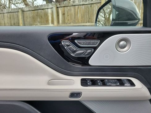 New 2026 Lincoln Aviator Reserve AWD/4WD image 18