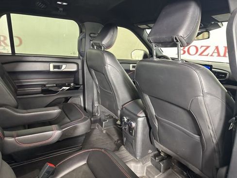 Used 2022 Ford Explorer ST-Line w/ Class IV Trailer Tow Package image 19
