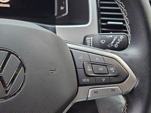 Used 2022 Volkswagen Atlas Cross Sport SE image 15