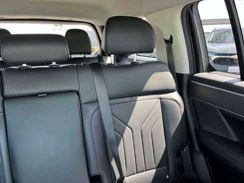 Used 2025 Hyundai Santa Fe SEL image 40