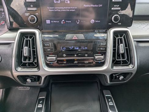 Used 2021 Kia Sorento S w/ Panoramic Sunroof Package FWD image 25
