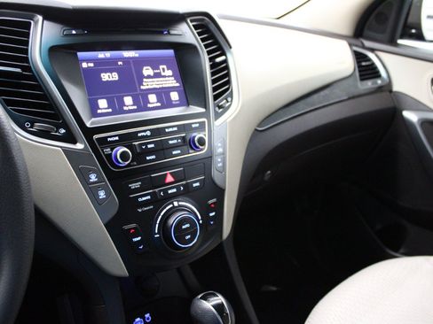 Used 2018 Hyundai Santa Fe Sport w/ 2.4L Value Package 02 FWD image 20