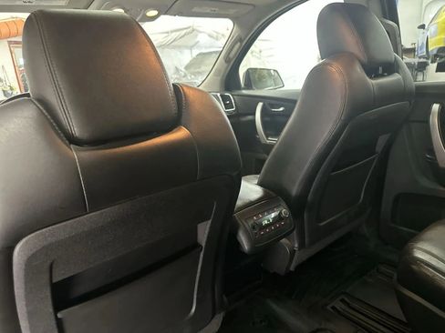 Used 2012 GMC Acadia SLT w/ Technology Package AWD/4WD image 24