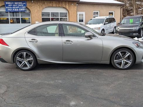 Used 2018 Lexus IS 300 AWD w/ Comfort Package image 8