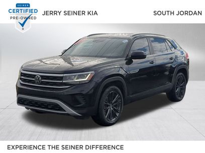 Used 2020 Volkswagen Atlas Cross Sport SE w/ Panoramic Sunroof Package