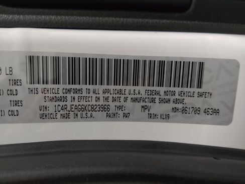 Used 2019 Jeep Grand Cherokee Laredo w/ Laredo X Package RWD image 33