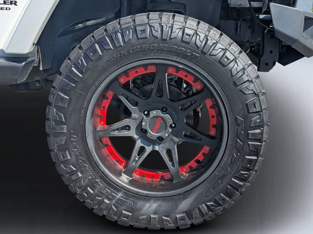 Used 2016 Jeep Wrangler Unlimited Sahara w/ Dual Top Group AWD/4WD image 11