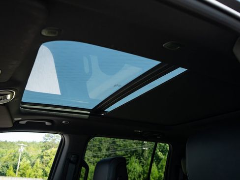 Used 2022 Jeep Wagoneer Series II RWD image 16