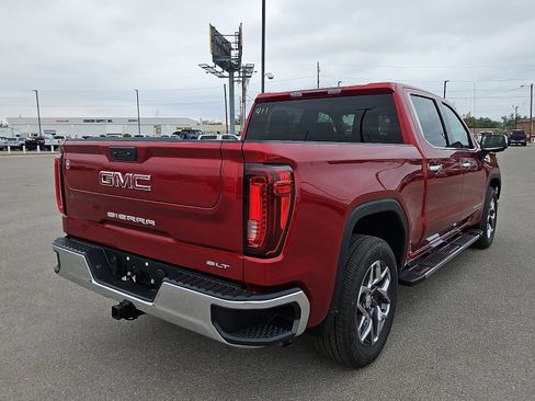New 2026 GMC Sierra 1500 SLT image 5