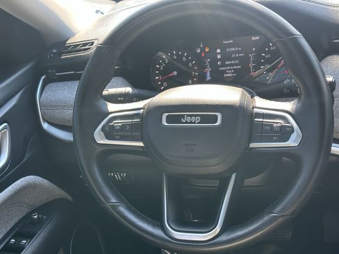 Used 2022 Jeep Compass Latitude AWD/4WD image 22