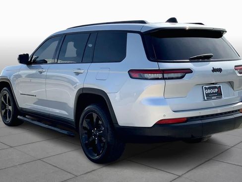 Used 2023 Jeep Grand Cherokee L Laredo image 12